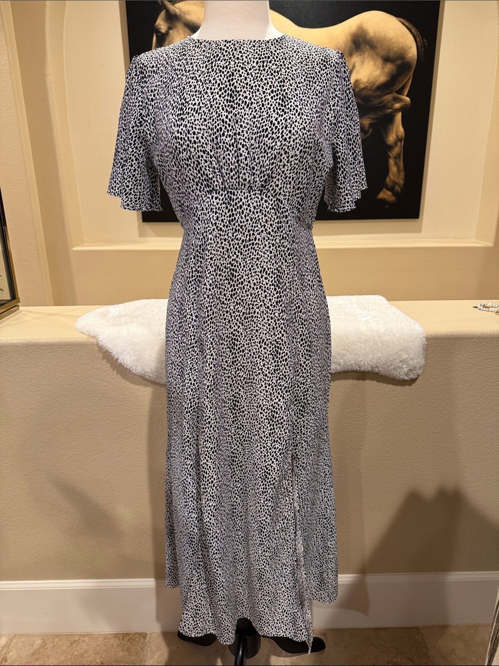 Missguided NWOT Dalmatian Flutter Sleeve Split Dress